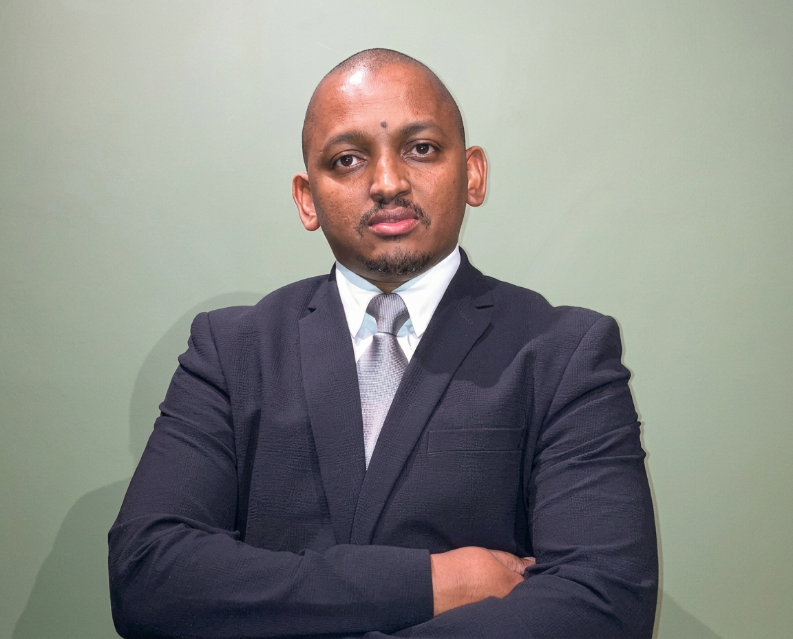 Portrait of Dr. Sipho Ntshalintshali